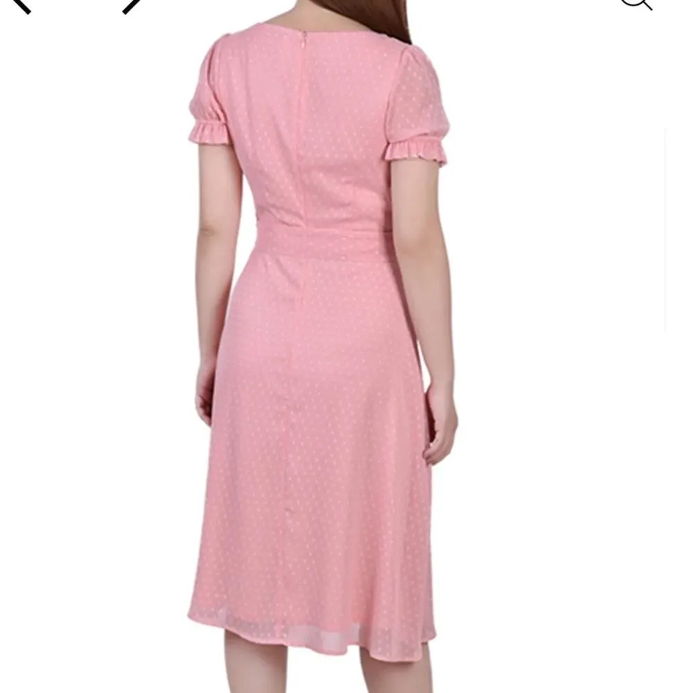 NWT NY Collection Pink Swiss Dot Short Sleeve PM Midi Dress Pleated Neck Modest - Image 2