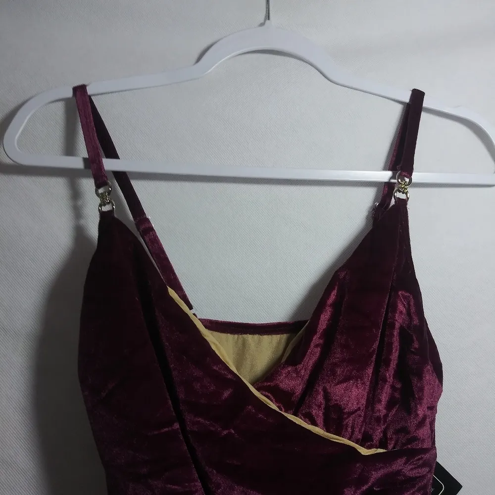 Vintage Newport News Wine Velvet One Piece Swimsuit Size 10 - Image 3