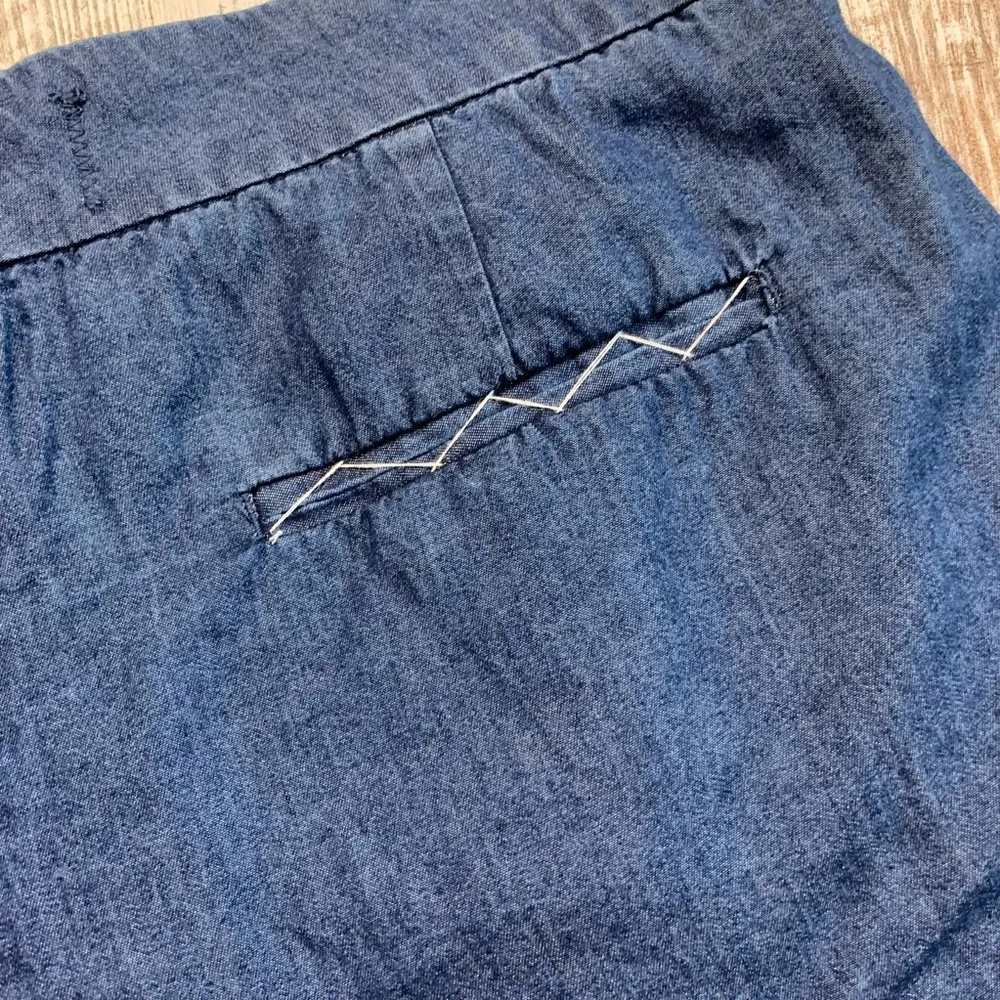 Max Studio  NWT London Indigo Odette Chambray Shorts Size 2 - Image 8