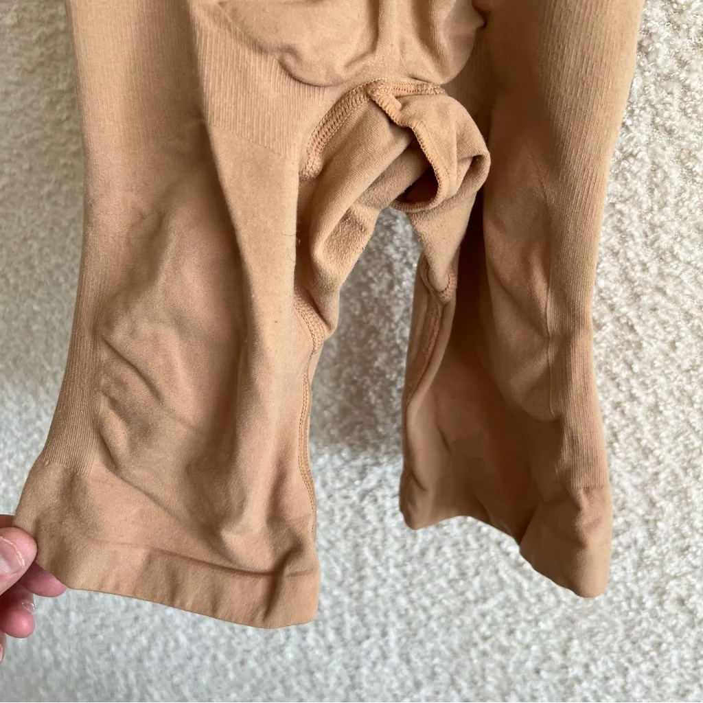 SKIMS Women’s Mid Thigh Bodysuit Shapewear‎ Gusset Size Small - Image 11