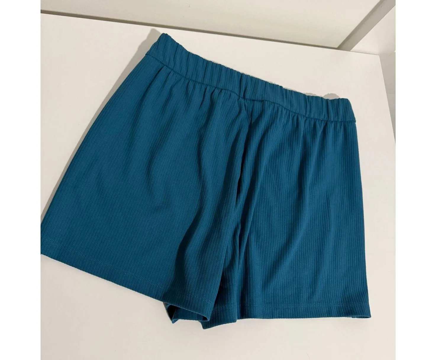 $28 New Crz Yoga Ribbed Sweat Shorts - Small - Green - Image 5