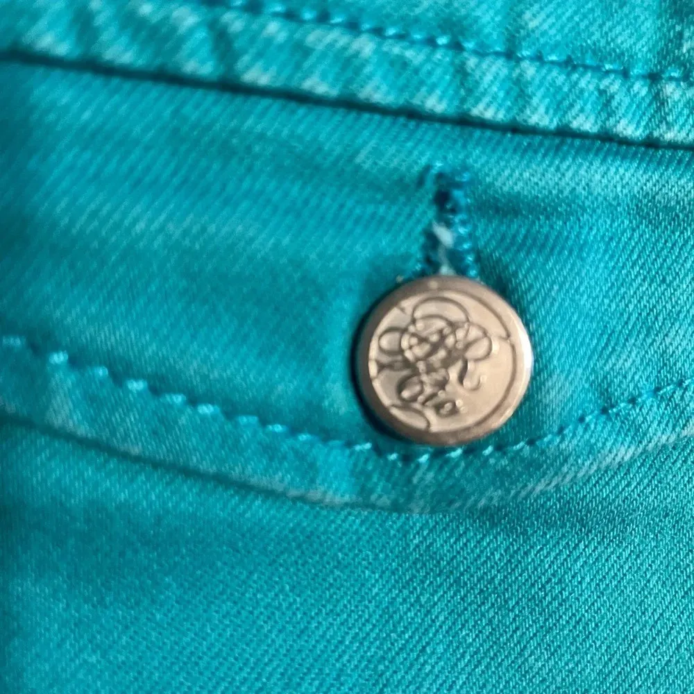 American Rag Turquoise Mid Rise Jean Shorts Sz 9 - Image 5