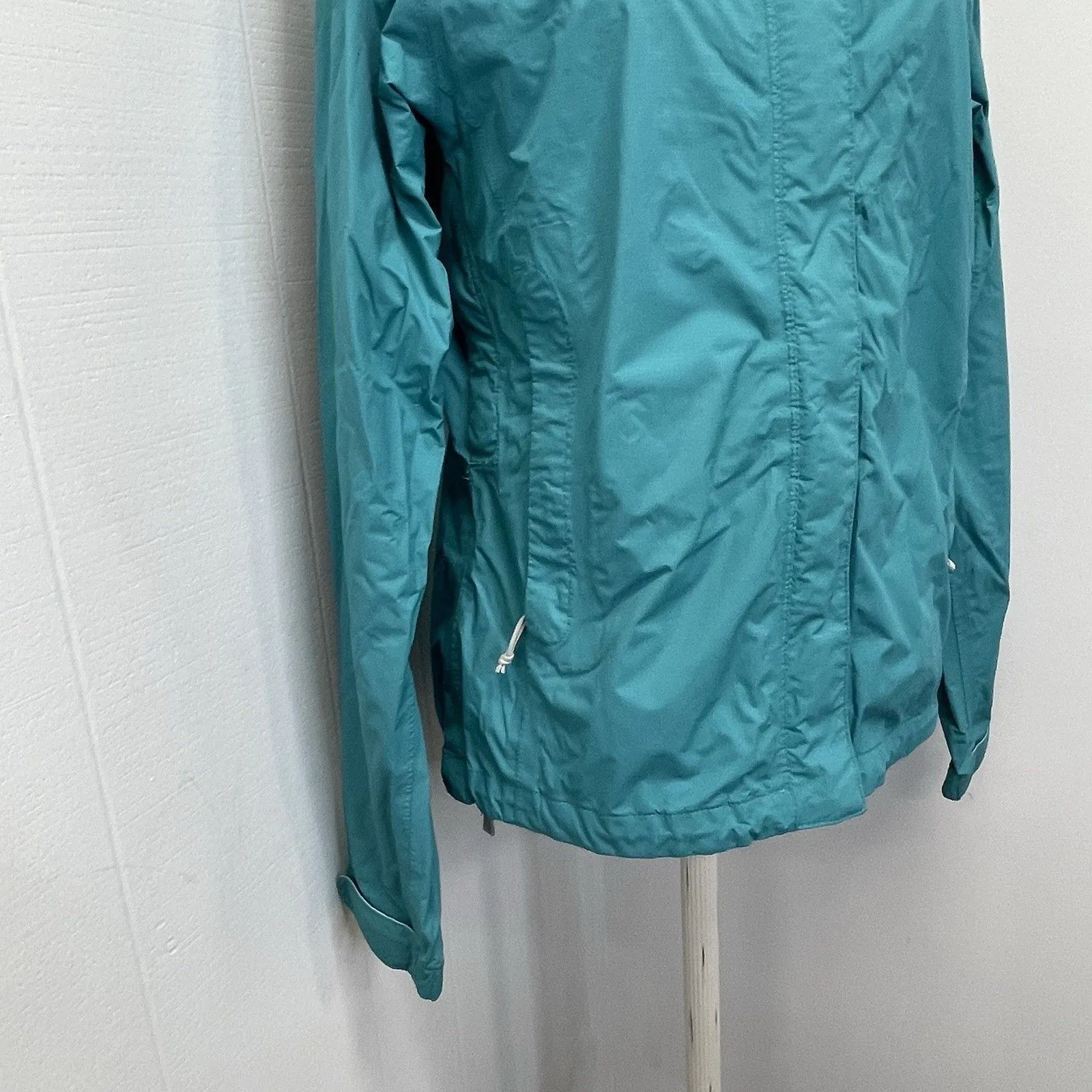 North Face Size XS Aqua Turquoise Waterproof Hooded Lightweight Rain Jacket - Image 4