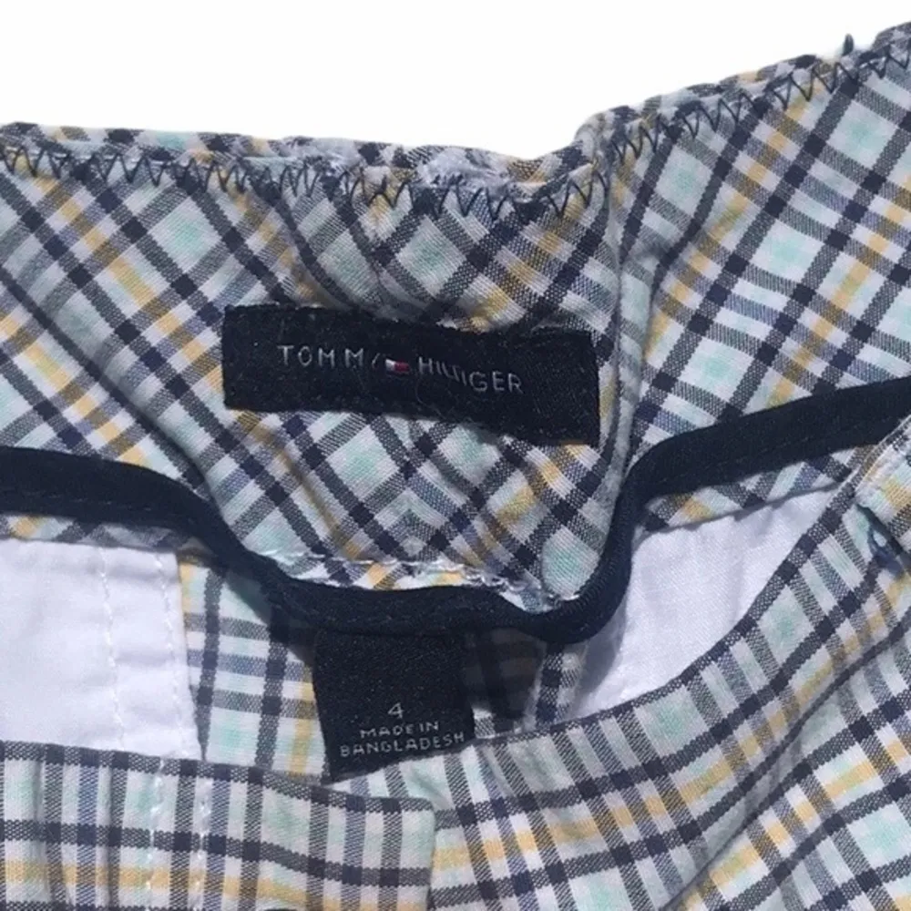 TOMMY HILFIGER Plaid Shorts Button Back Pockets - Image 6