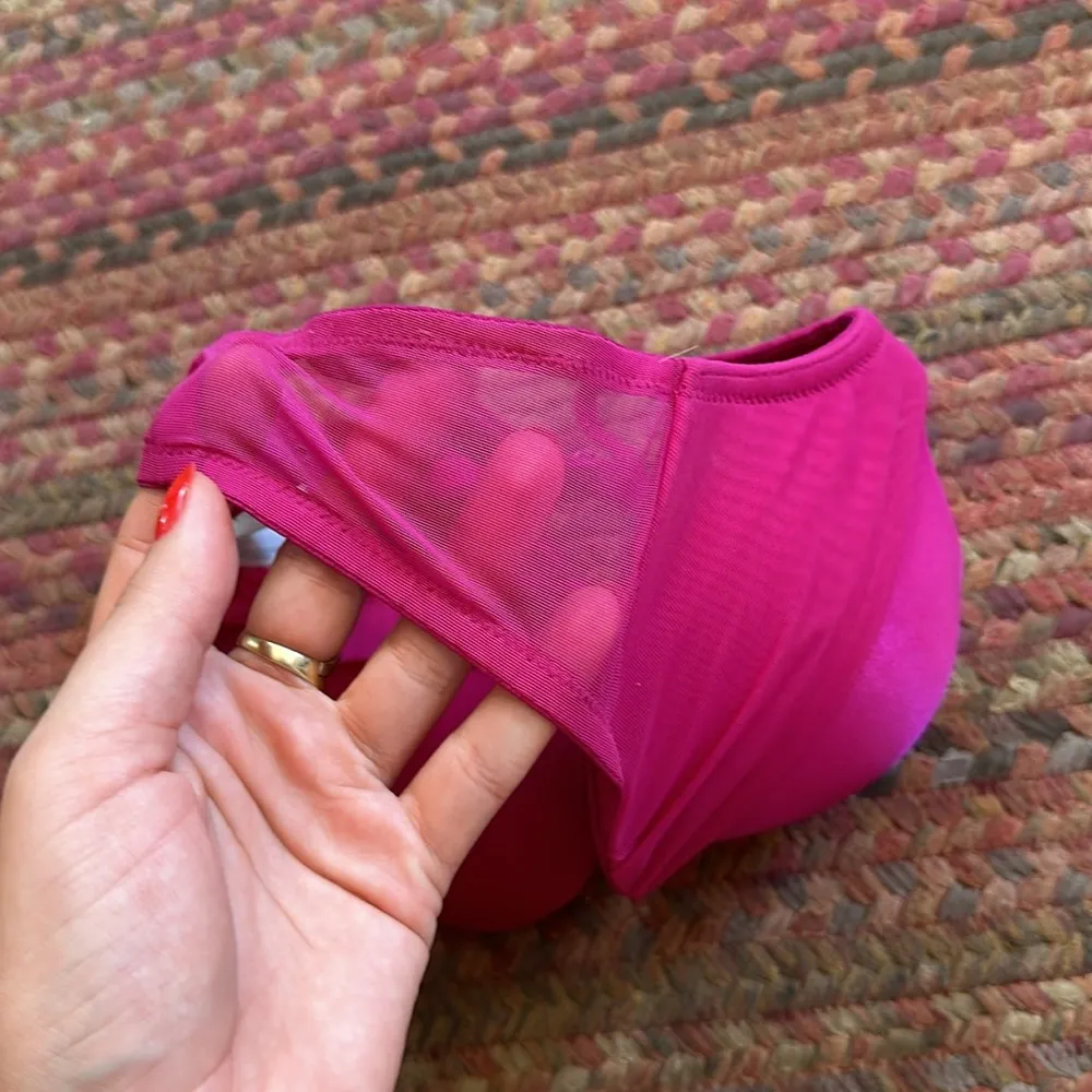 VICTORIAS SECRET JEWEL TONE PINK PADDED DEMI BRA - Image 5