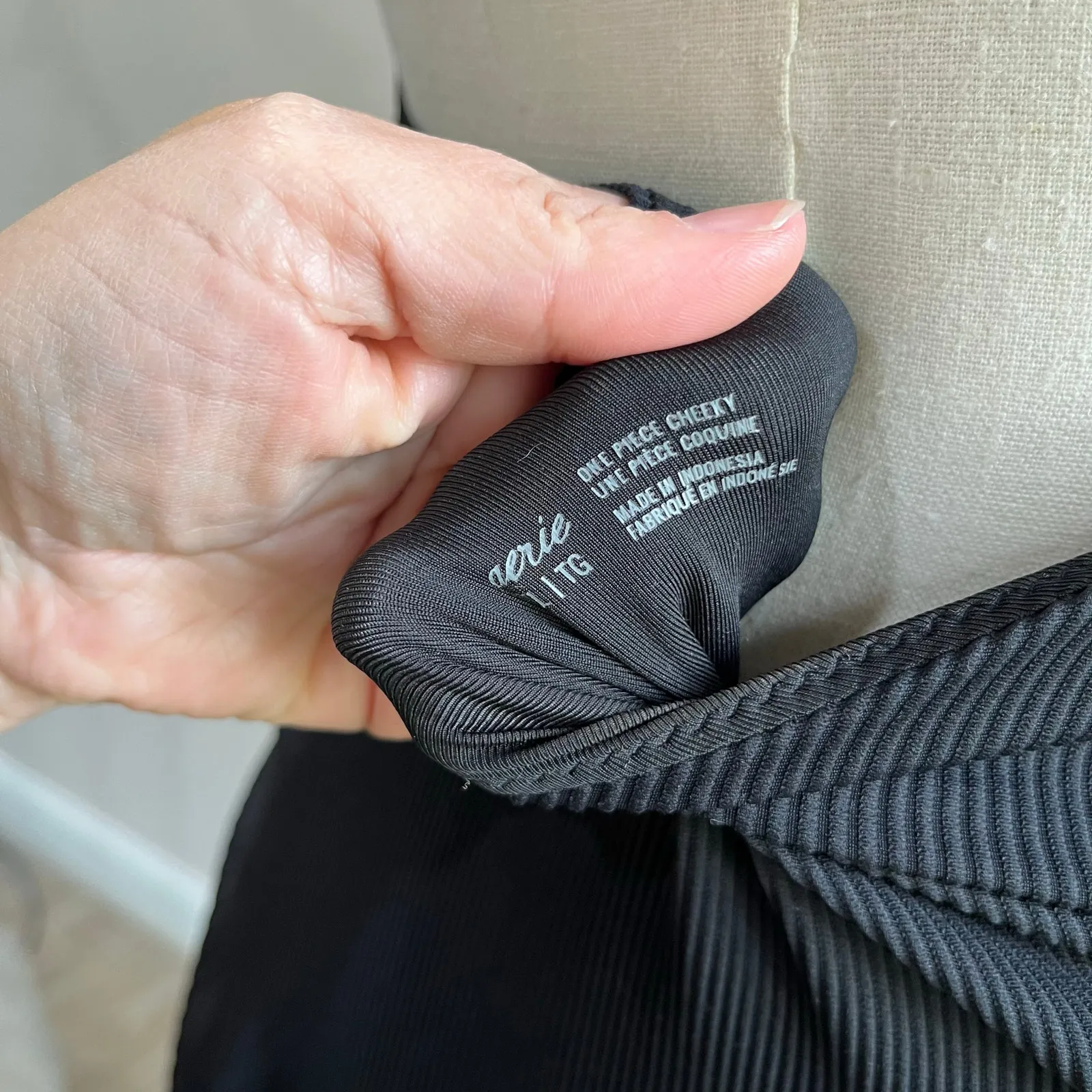 Aerie Black Ribbed One Piece Swimsuit Strapless Cheeky Size XL - Image 6