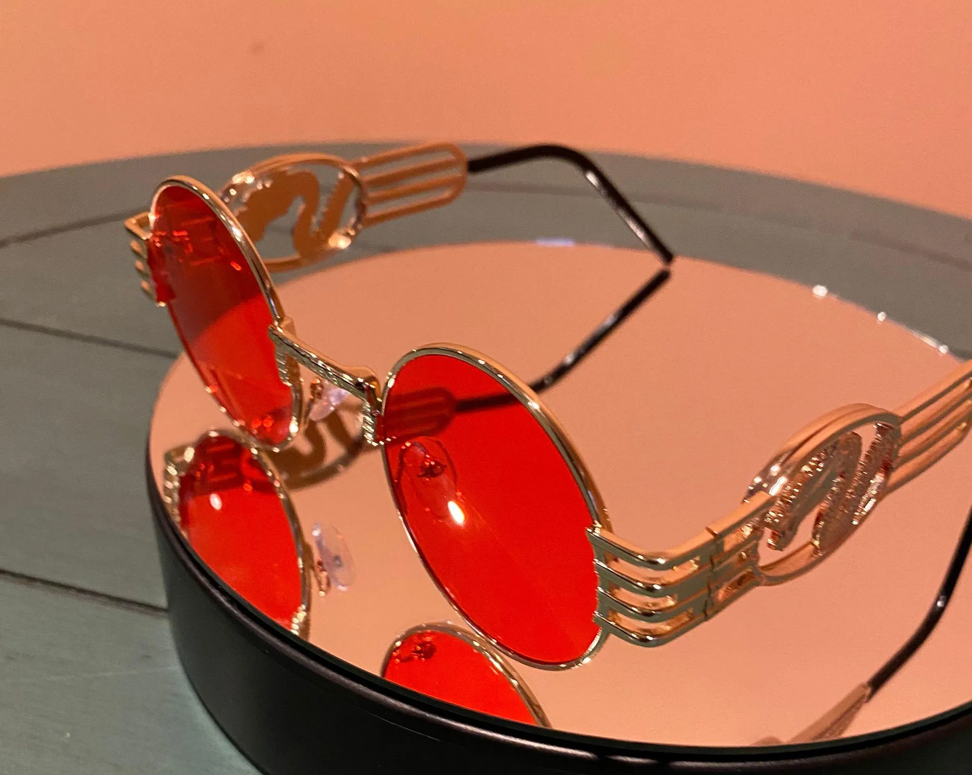 Paparazzi Red & Gold  Circle Frames - Image 5