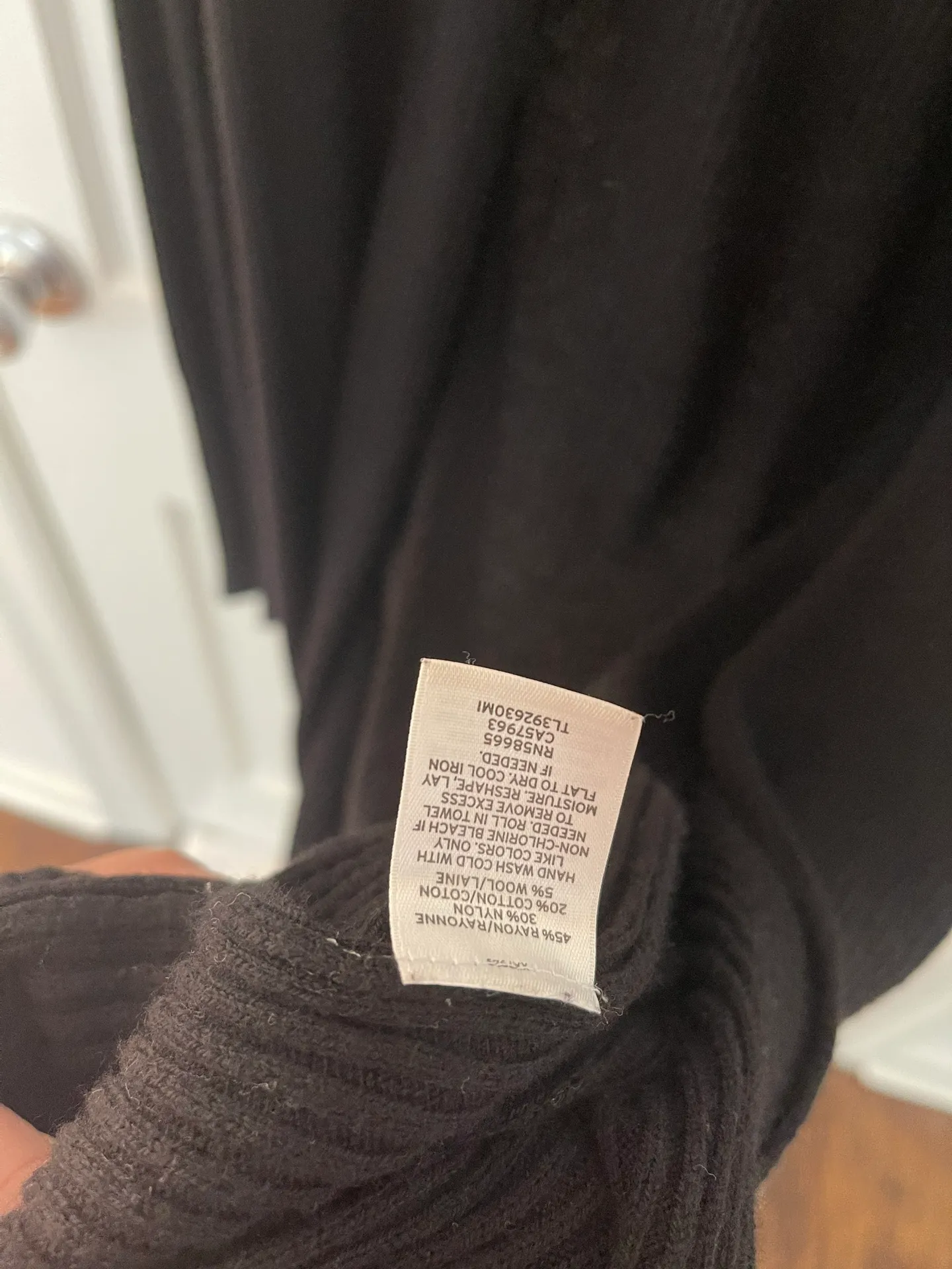 Leith Black Cardigan - Image 5