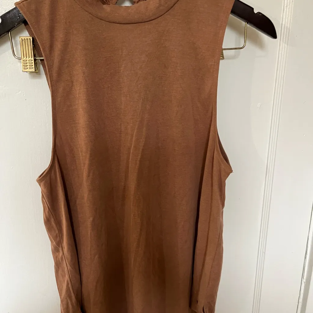 Sleeveless Brown Soft & Sexy Sueded Hollister Top - Image 2