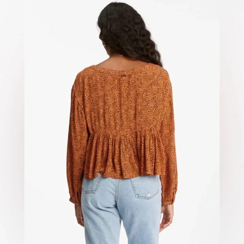 Billabong Easy Street Long Sleeve Blouse Button Front Leopard Print Size Medium - Image 10