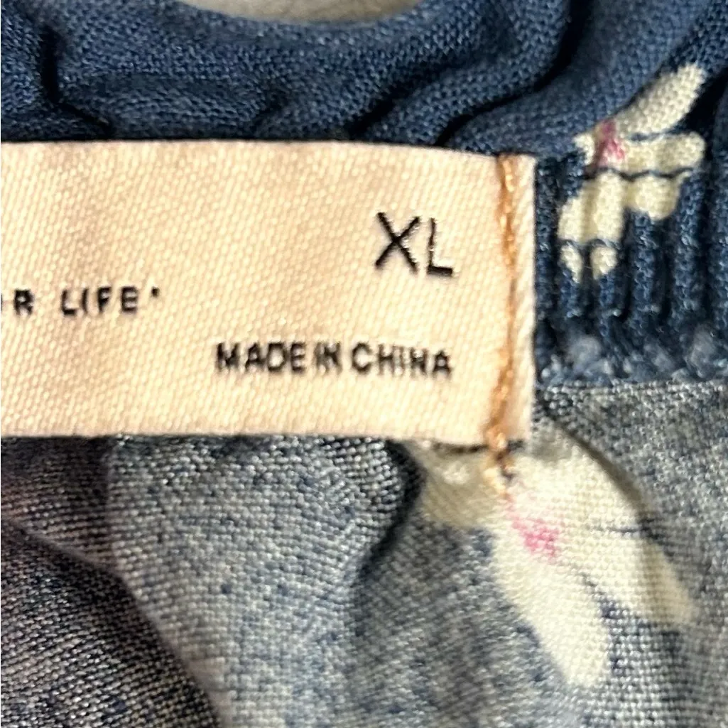 SO Navy Floral Cropped Long Sleeved Blouse - Image 4