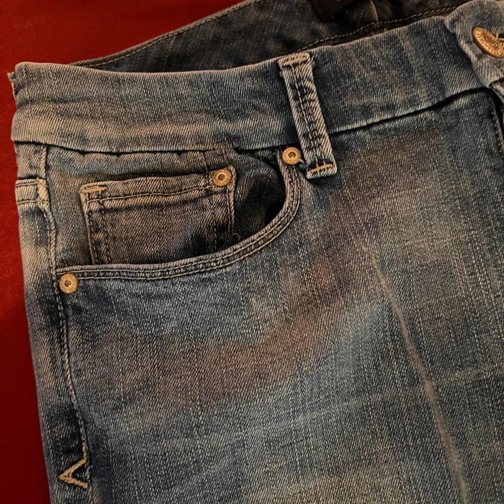 Seven7 Faded Blue Denim Jeans - Image 9