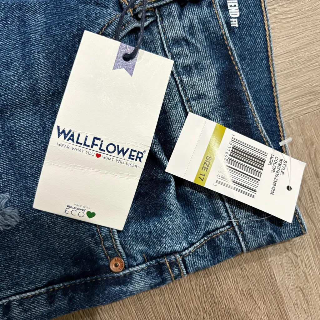 WallFlower Women's Boyfriend Straight Denim High - Image 2