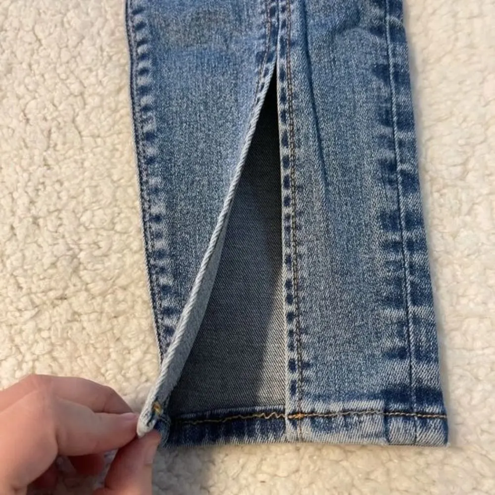 Hudson Barbara High-Waist Skinny Jeans Spliced Hem - Image 12