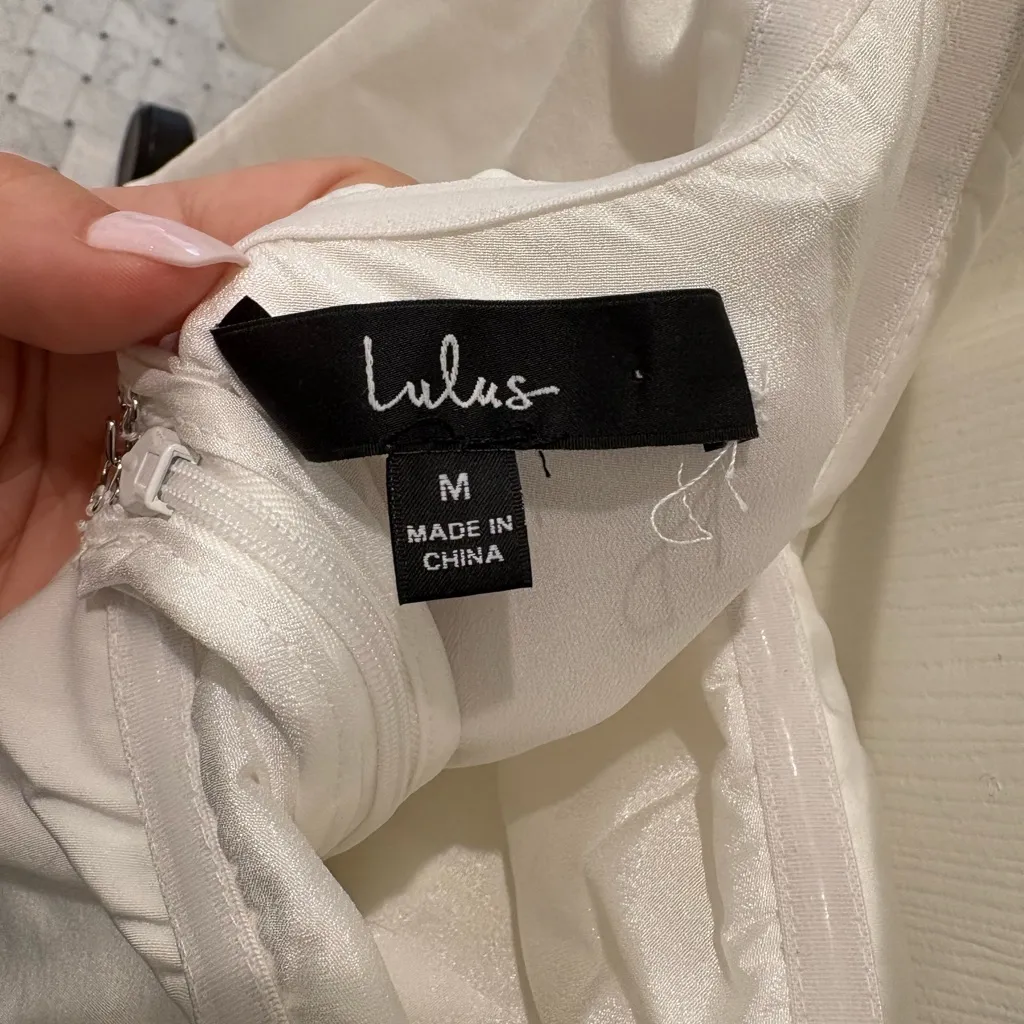 NWOT Lulu's White Strapless Satin Dress Size M - Image 6