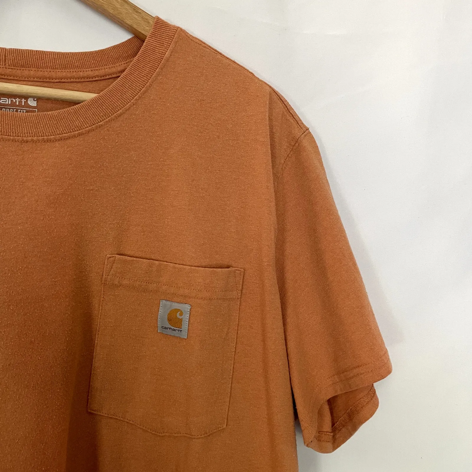 Carhartt loose fit orange short sleeved t-shirt women's size 2XL front pocket - Image 2