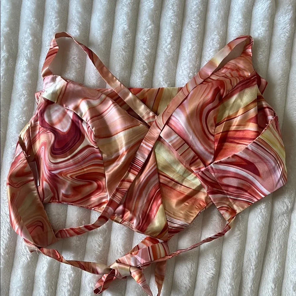 Princess Polly Swirl Patterned Halter Top - Image 5