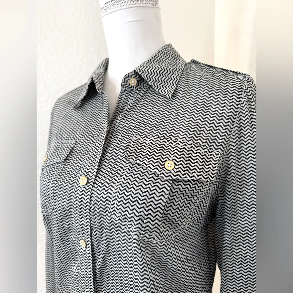Tory‎ Burch chevron print blouse. Size 6 - Image 2