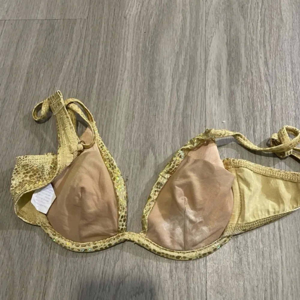 Gold Shimmer Bikini with Textured Fabric Size 10 - Image 3