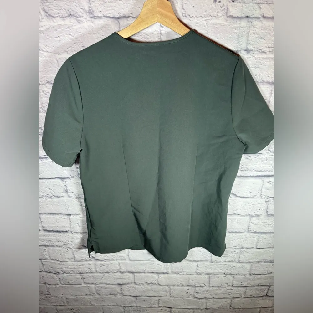 Figs Catarina grey green Scrub Top Size medium Style# FW1000 PO# 2491 - Image 5