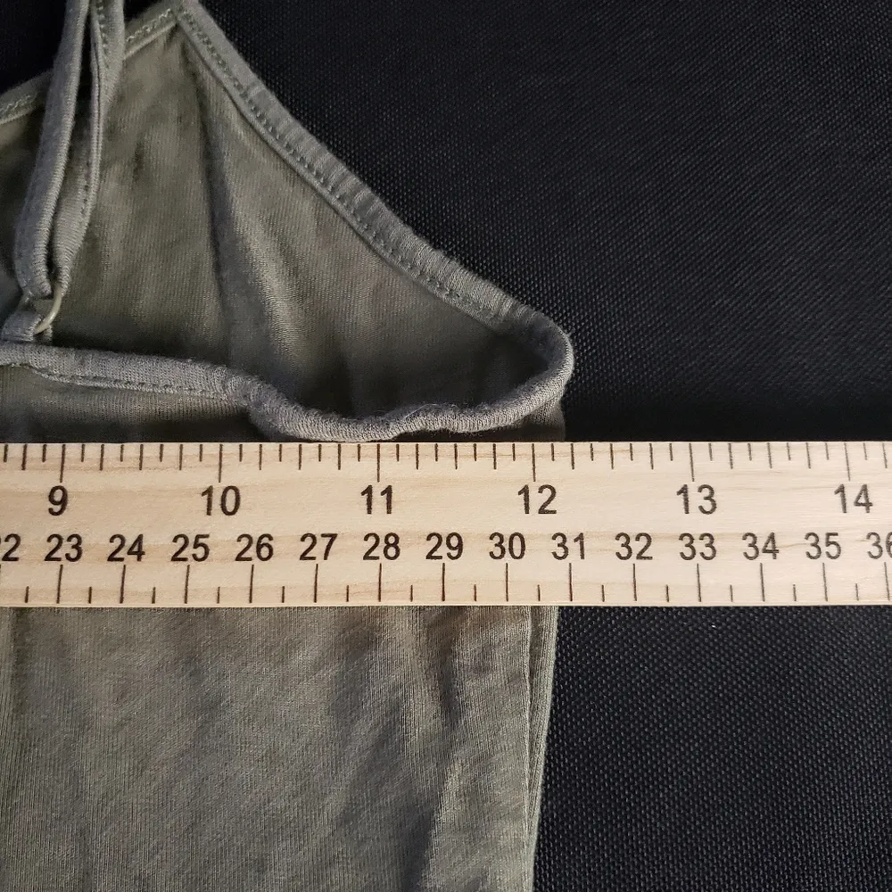 Garage Wrap Cropped Spaghetti Strap Cropped Tank Top XS‎ - Image 5