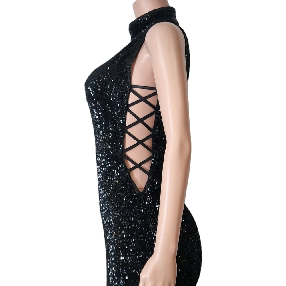 Abyss by Abby Black Halter Sequinn Sleeveless Cutout Sides Dress Sz M - Image 11