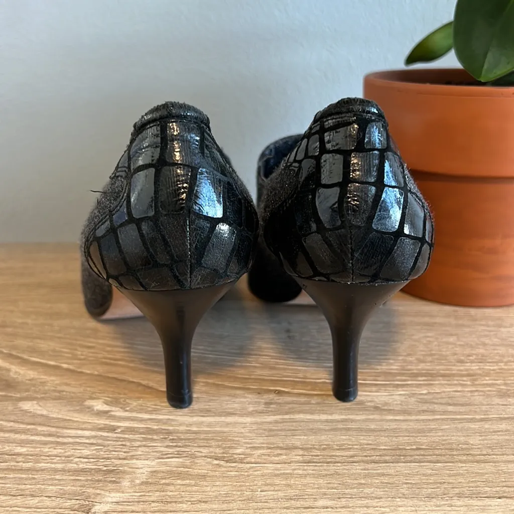 Donald J. Pliner Ponte & Leather Closed Toe Heel, 6.5 Gray - Image 6