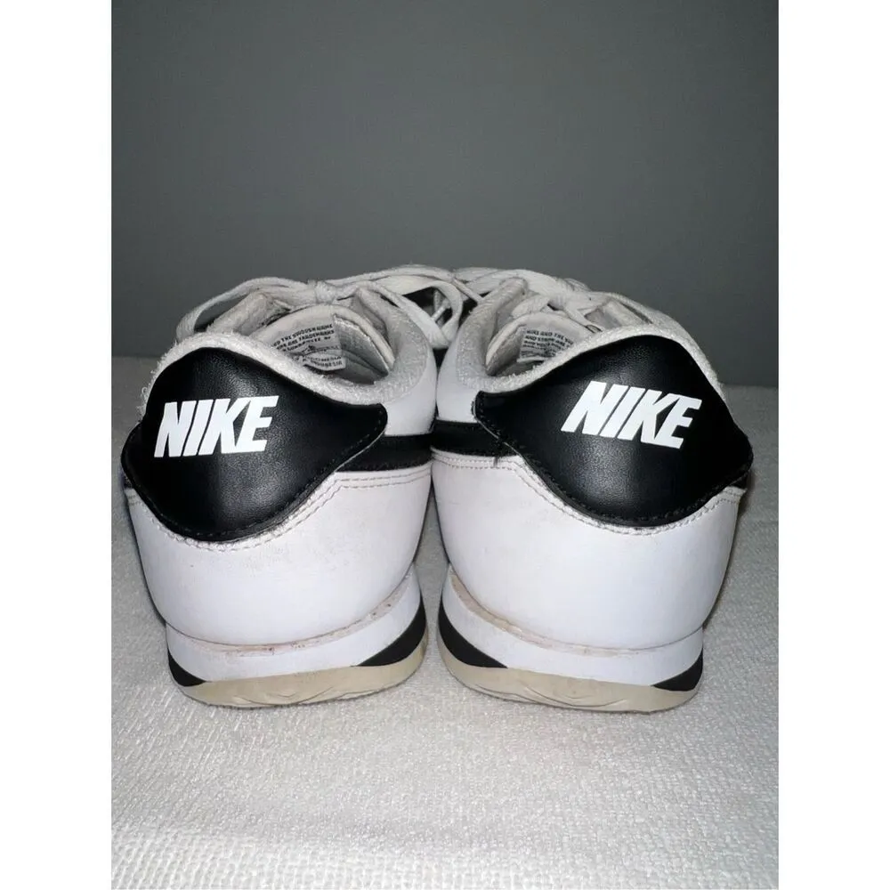 Nike  Classic Cortez Leather Women's Size 9.5 Sneakers White Black - Image 2