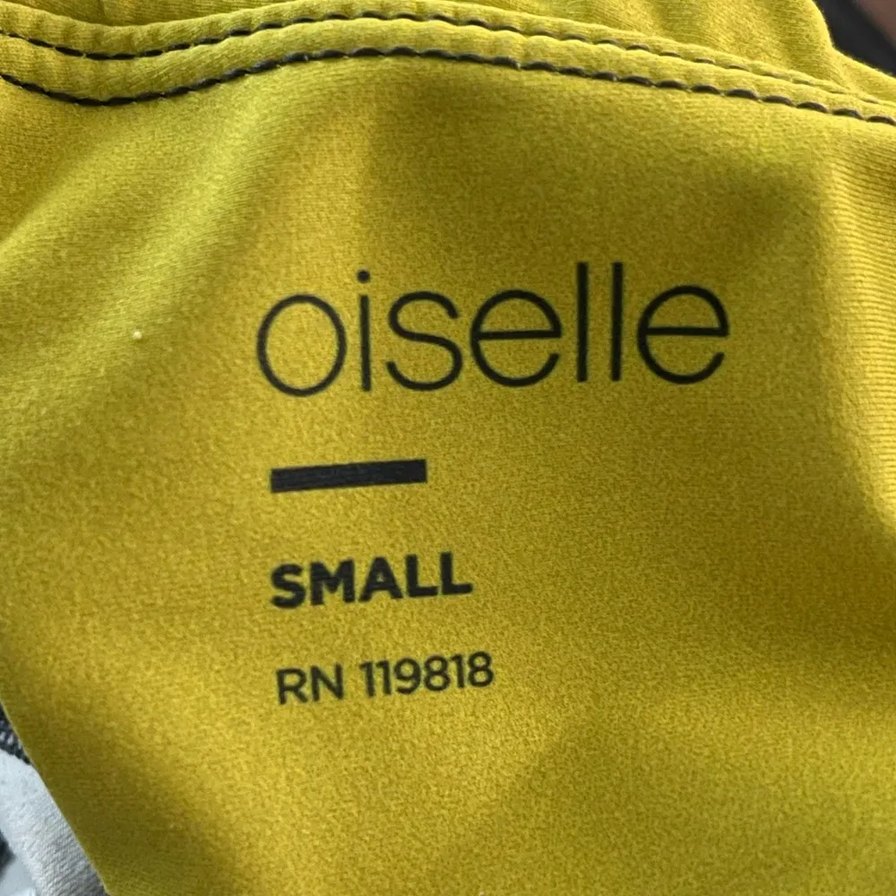 Oiselle Geometric Print Print Crop Leggings Size Small - Image 4