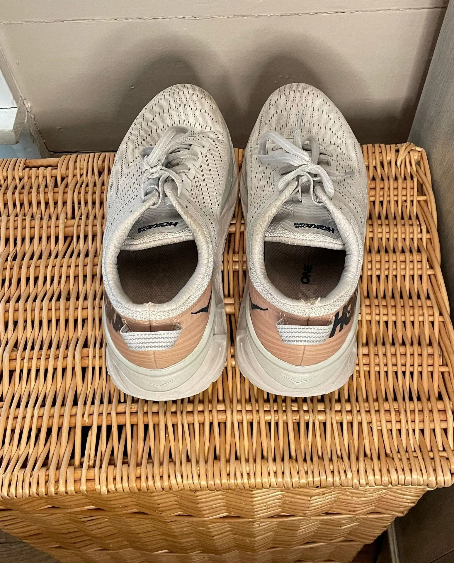 One Running Shoes - Image 6