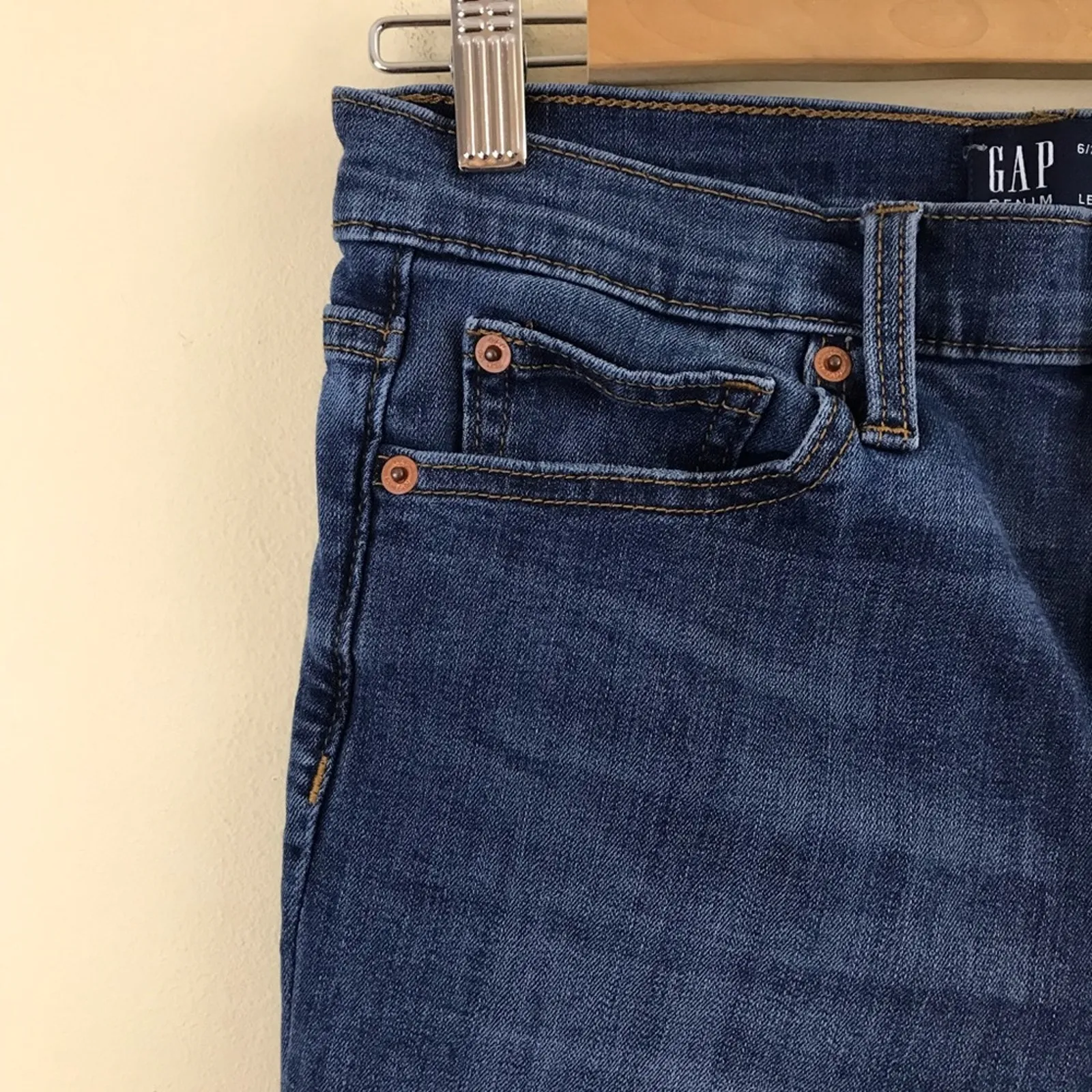 Gap High Rise distressed Stretch Skinny Skimmer Legging Ankle Cropped jeans 6 28 - Image 4