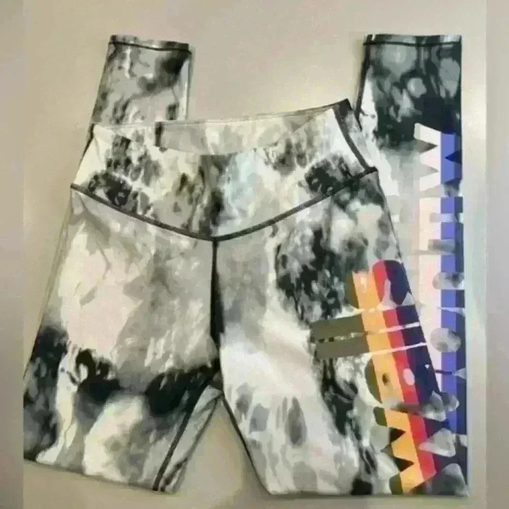 Urban Outfitters Without Walls Mid - Image 4