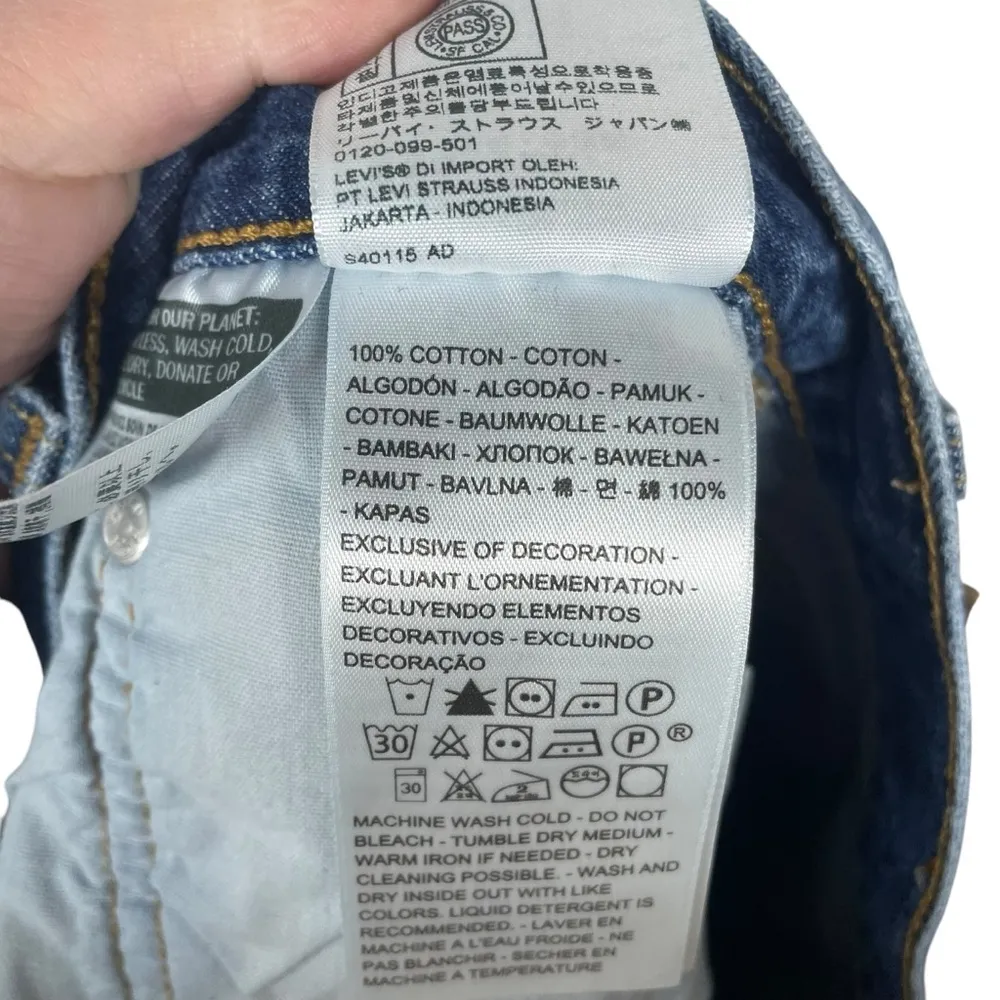 Levi’s 501 Women’s High Rise Cutoff Denim Shorts in Blue Size 32 - Image 9