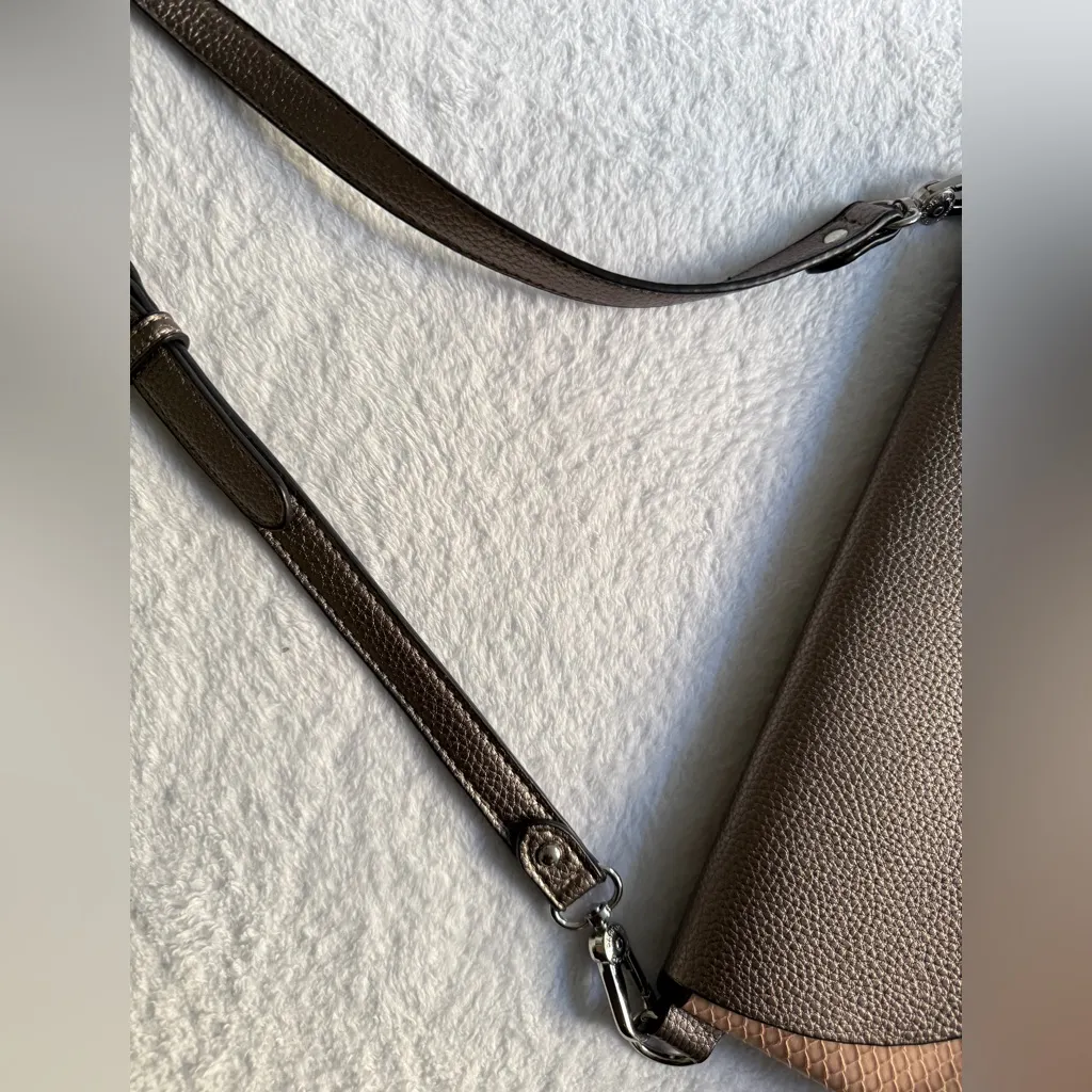 Parfois Snake Texture Pink/ Metallic Bag NWOT Pink - Image 6