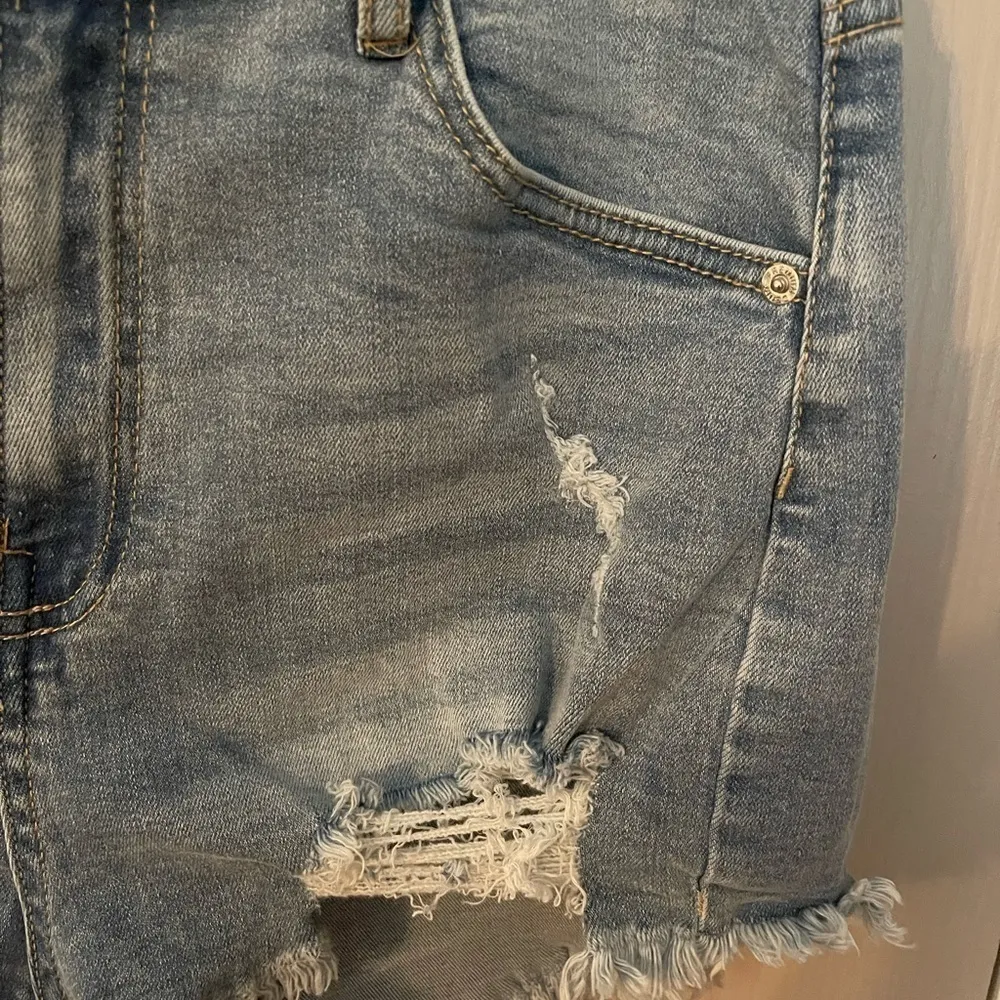 Love Tree  Ripped High Waist Shorts - Image 2