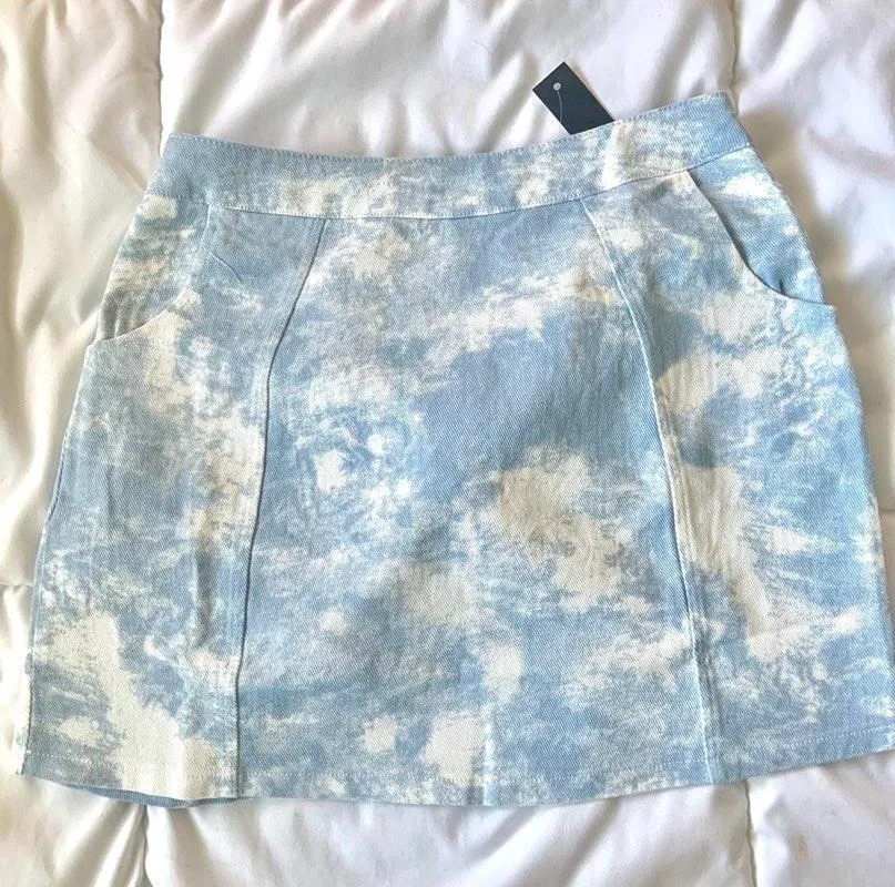 Boutique Blue Tie Dye Mini Skirt - Image 3