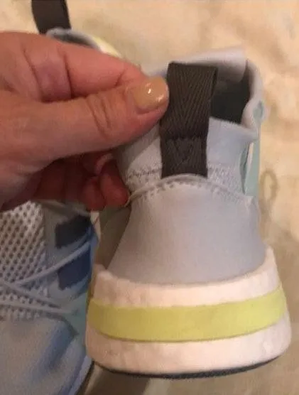 Adidas Women’s Sneakers  - Image 5