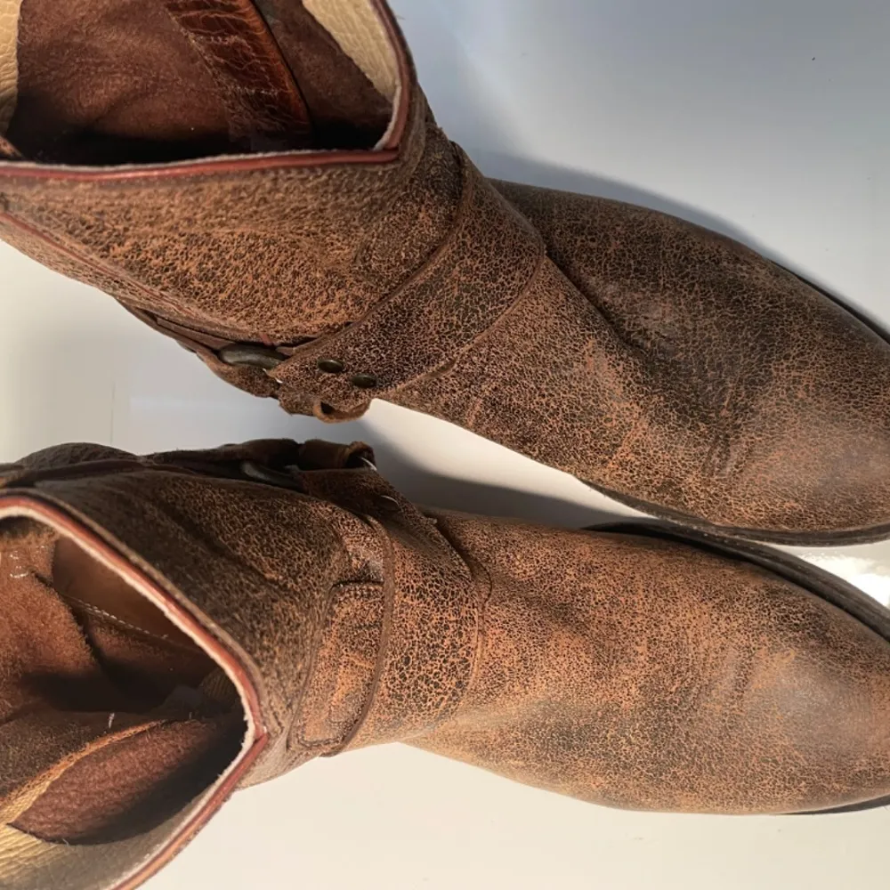 FRYE Wyatt Harness Short Leather Boots Size 6.5 - Image 7