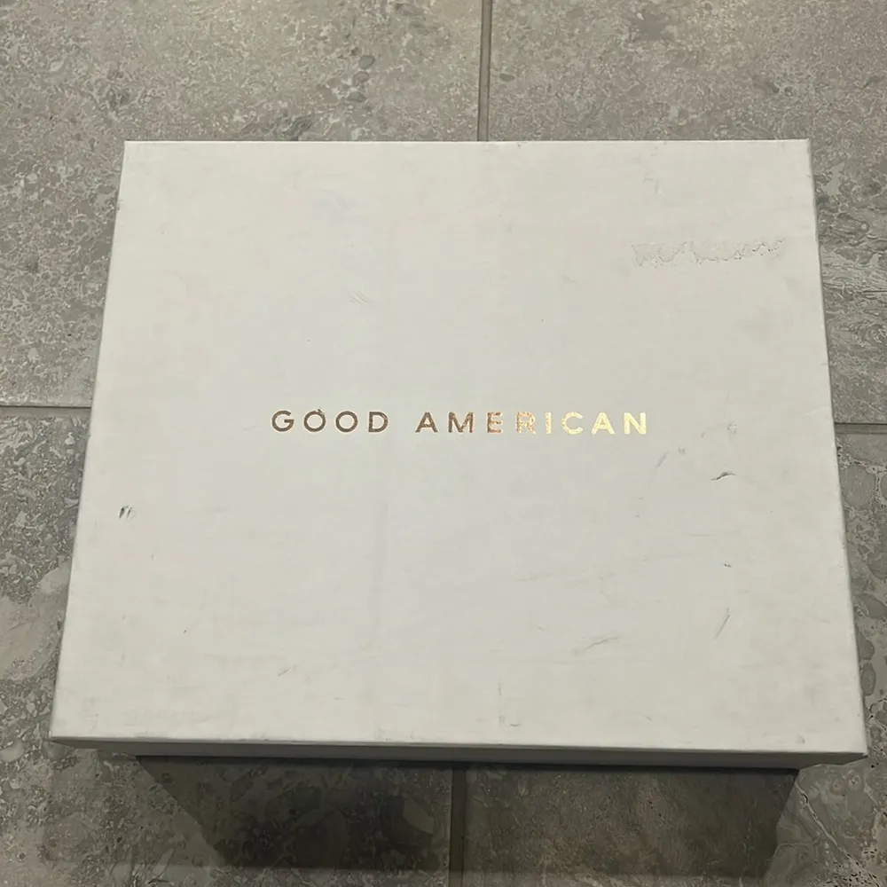 Good American Snake Embossed Platform High Block Heel Sandals in Silver 6.5 NEW - Image 11