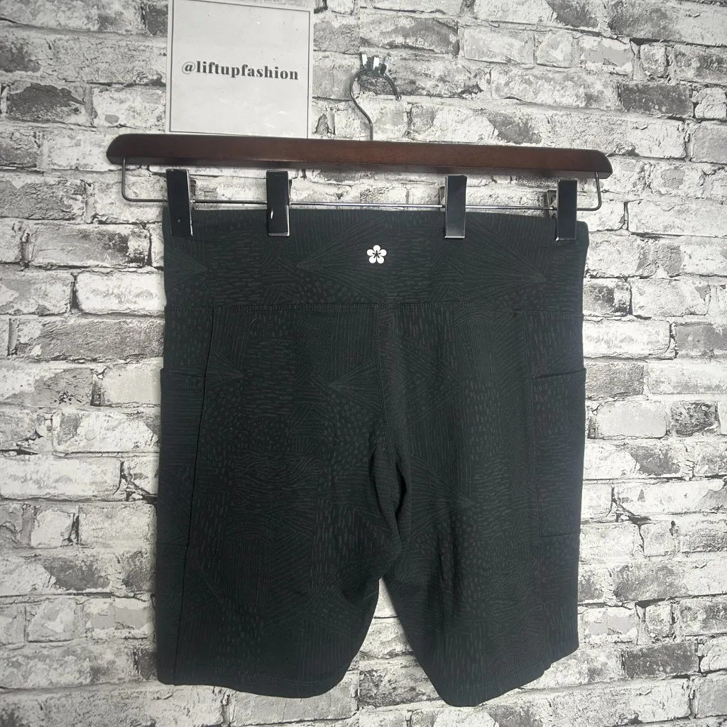 EUC Tuff Athletics Dark Grey 8" Bike Shorts Size XXL (Hunter Print) - Image 8