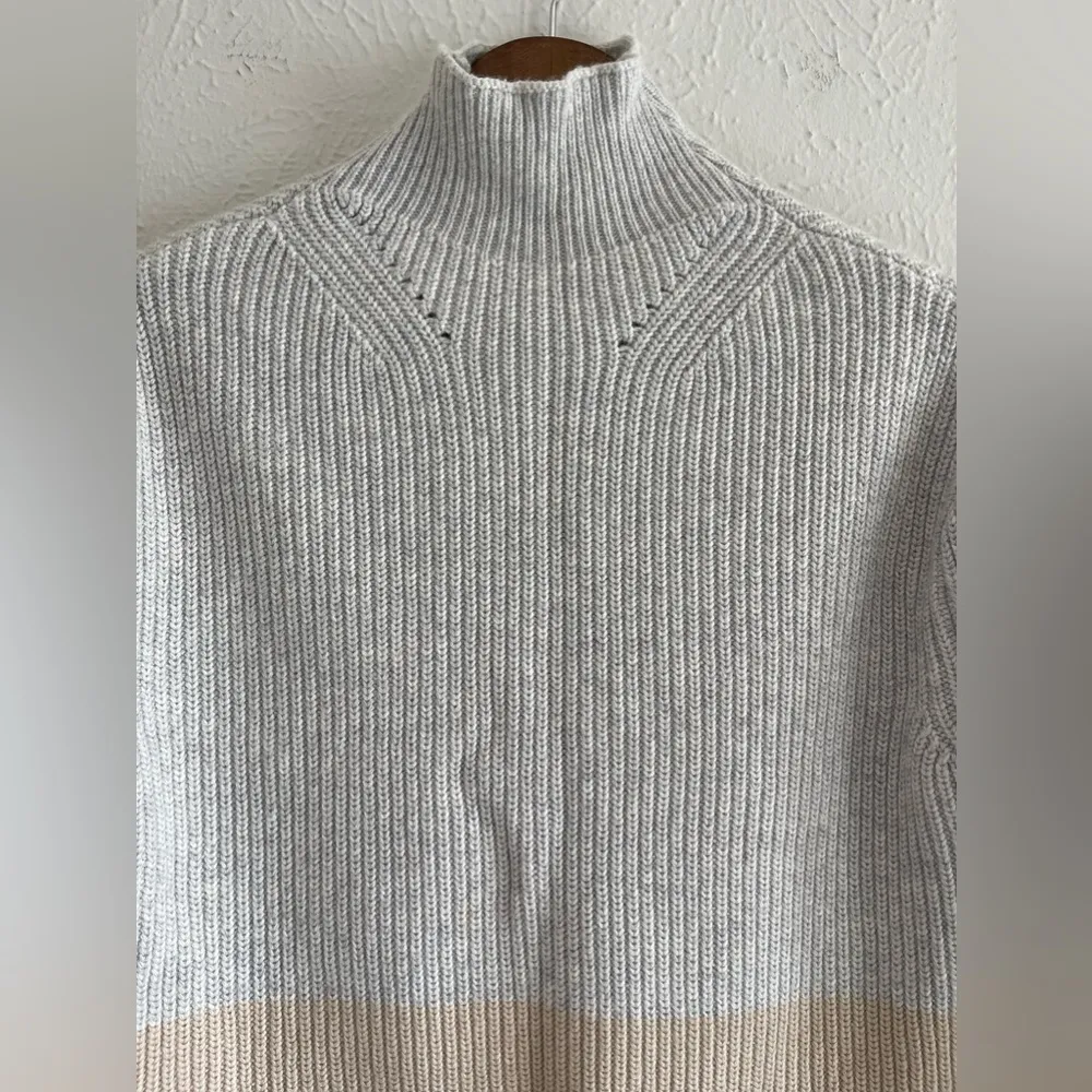 Tuckernuck Striped Broadway Turtleneck Sweater Sweater Size S Gray - Image 4