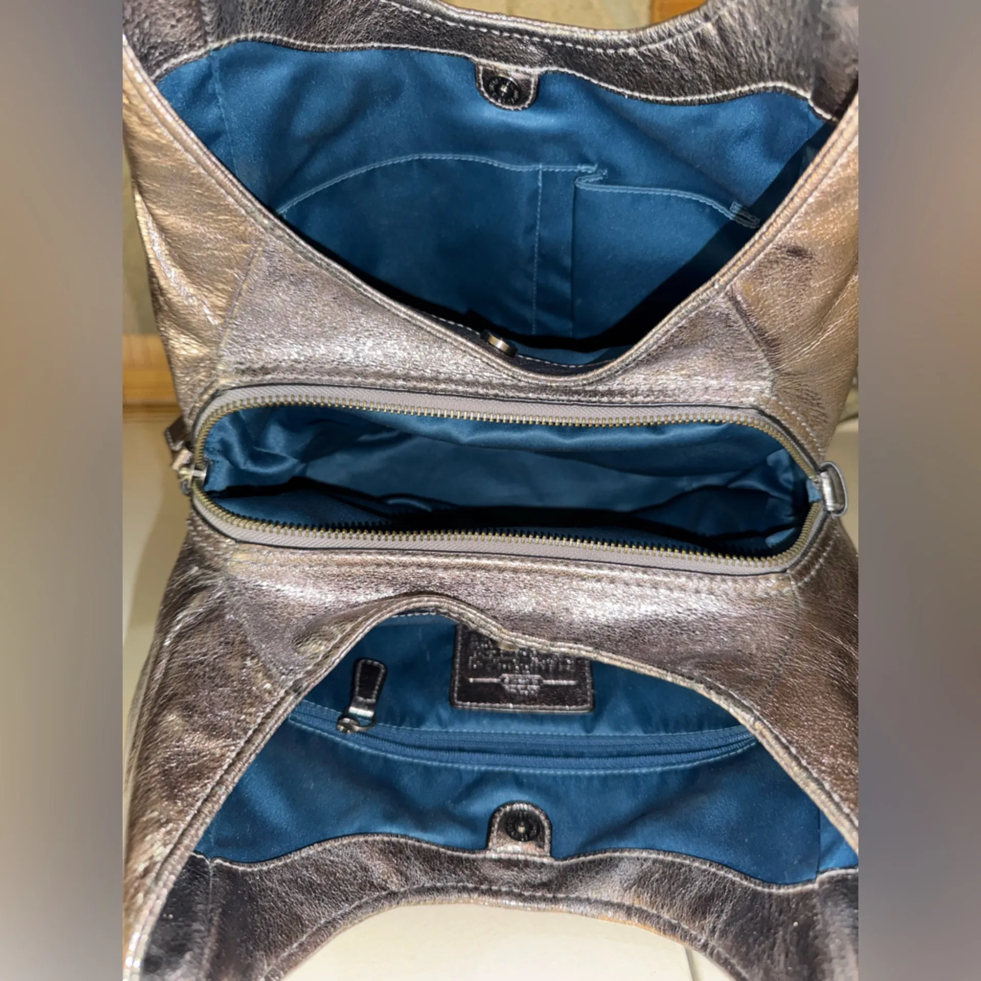 Coach Madison Maggie Metallic Gunmetal Leather Hobo Bag Excellent Vintage Y2K - Image 5