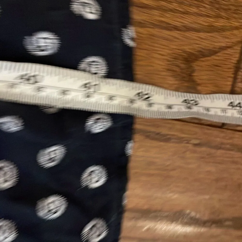 Loft Navy Shell print smocked midi dress small - Image 9