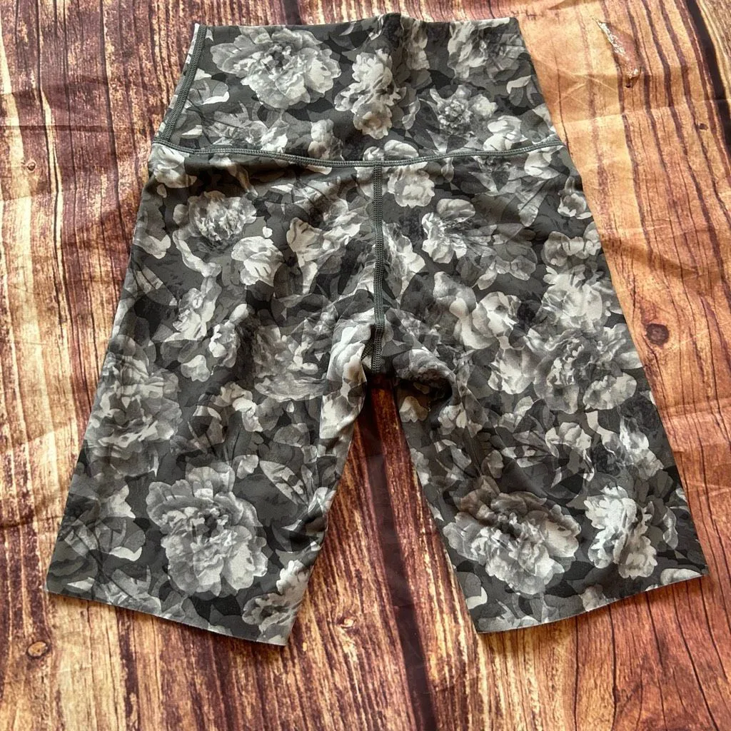 Women’s Offline Floral Grey Black Biker Short Size S Gray - Image 5