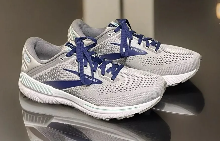 Brooks Adrenaline GTS 22 Women's Gray Running Shoes Size 10B - Image 1