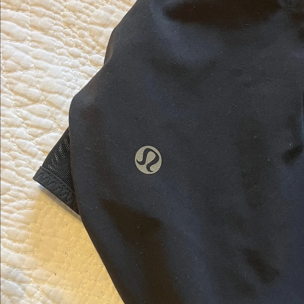 lululemon athletica reversible Patterned Black and grey Athletic Shorts - Image 7