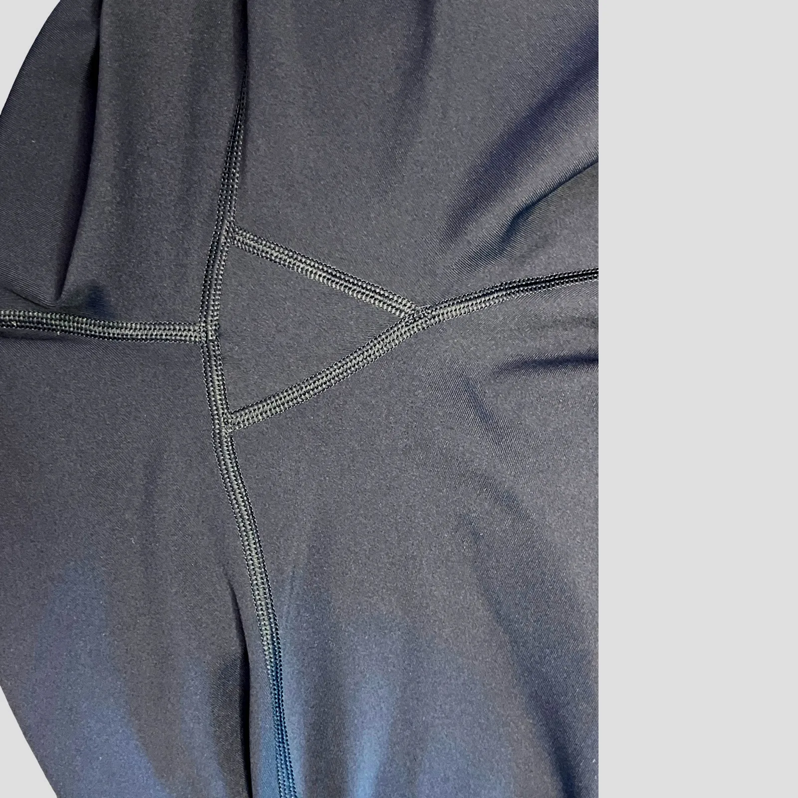 Lululemon Navy High Rise Crop Leggings Mesh Panel Athletic Yoga Size Measured - Image 8
