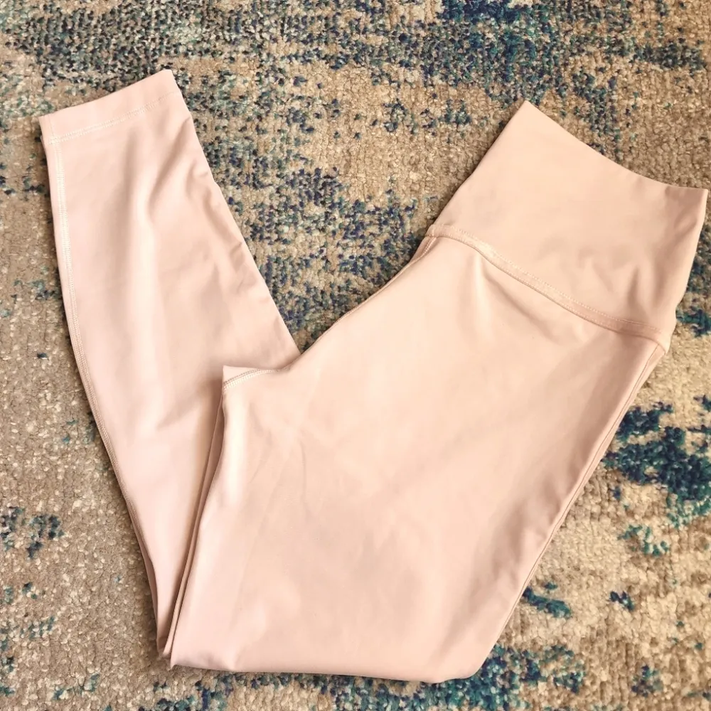 Nike Stone Mauve Velour 7/8 Leggings Size Large - Image 5