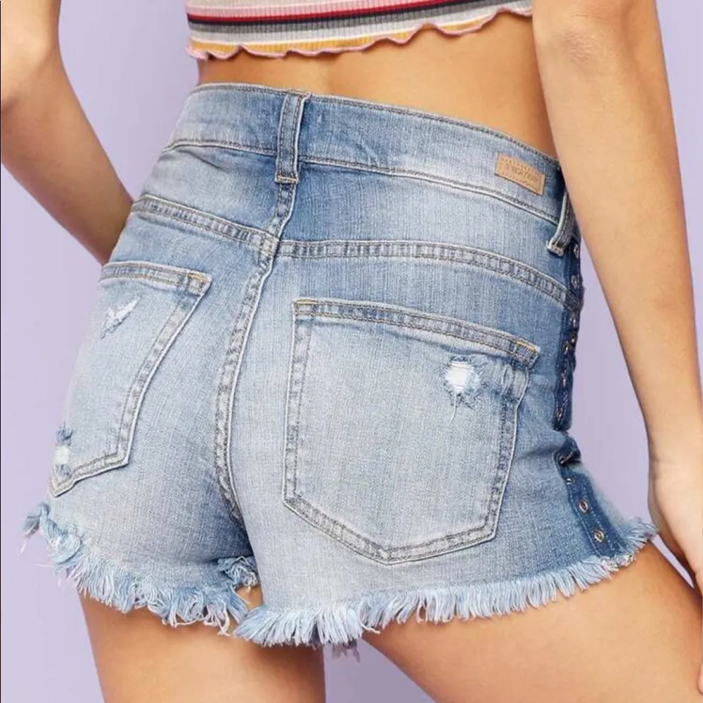 Distressed Denim High Rise Frayed Shorts Blue Size M - Image 3