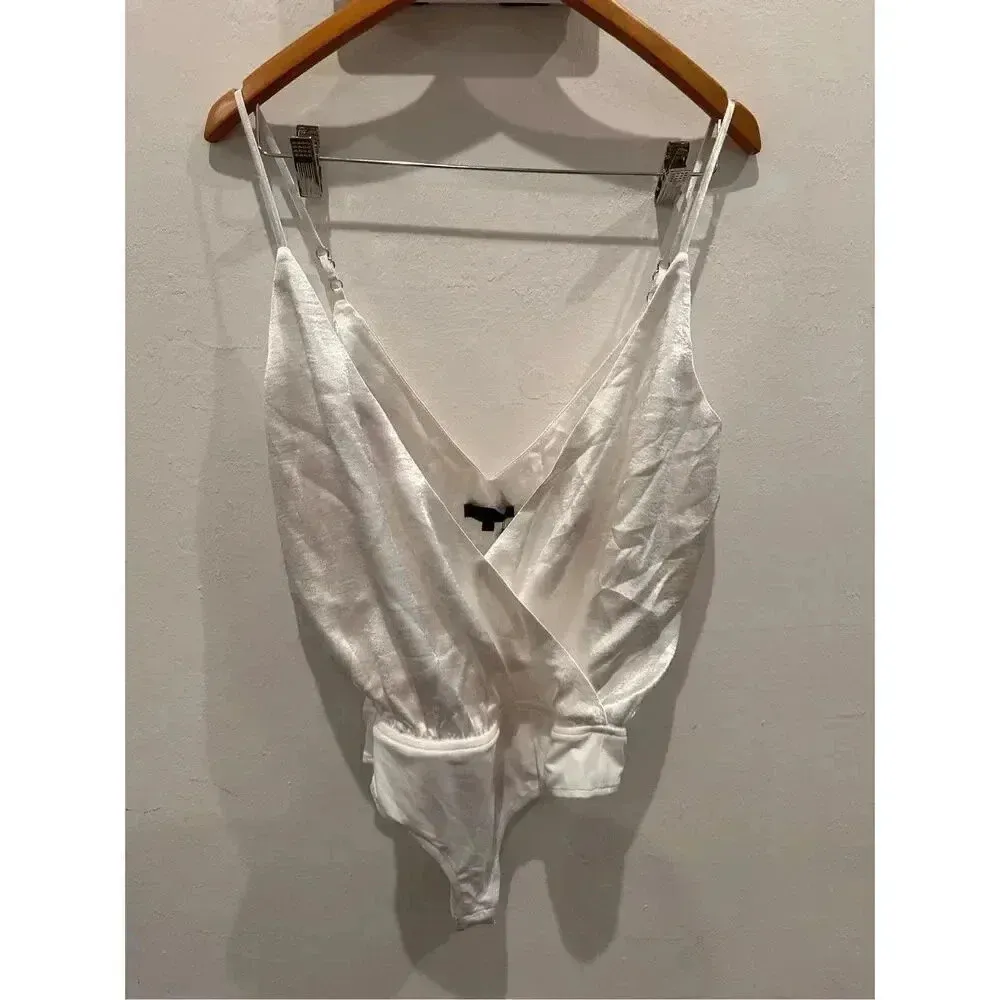 H:ours Revolve  Bodysuit‎ in White Sz S - Image 2